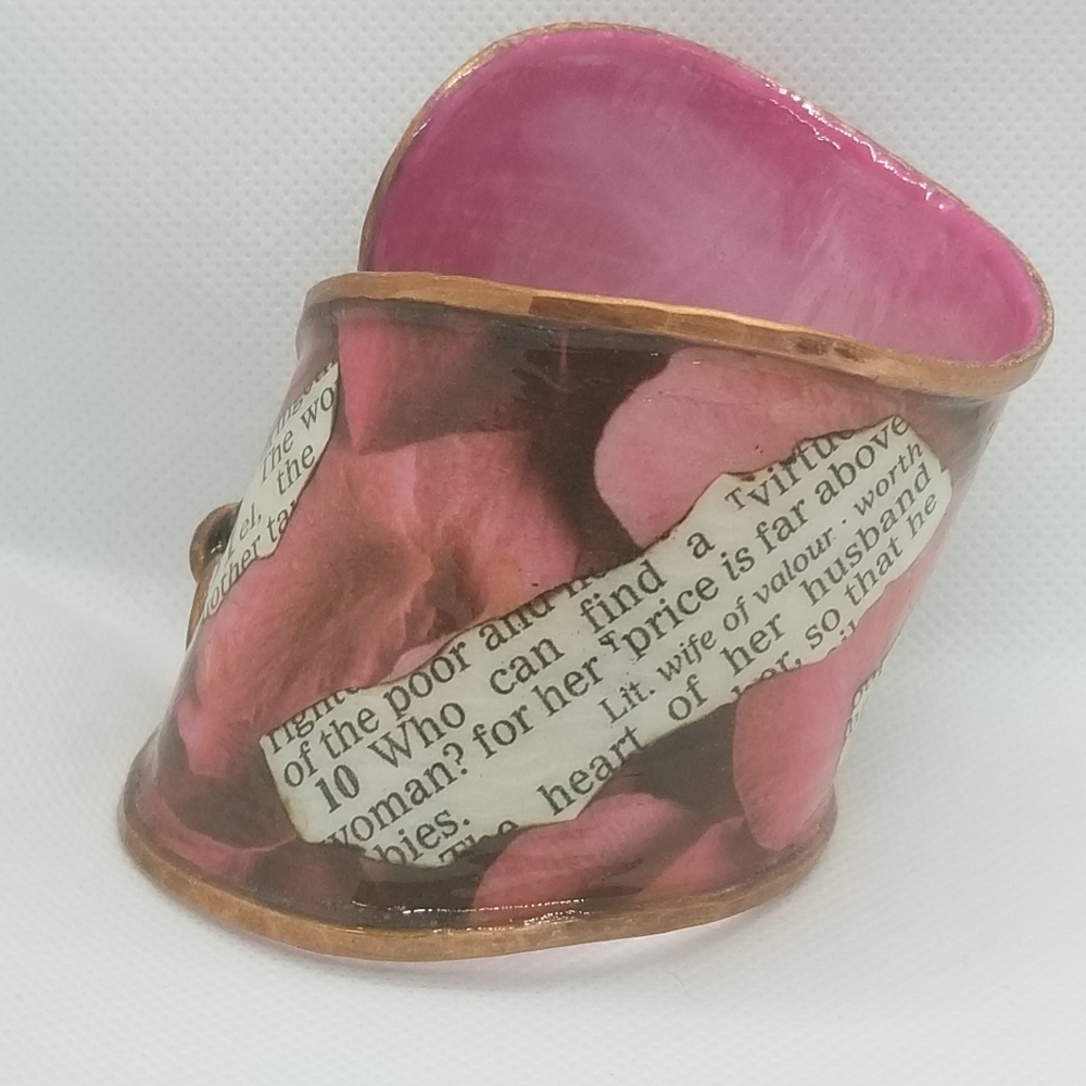 Proverbs 31 Virtuous Women Rose Cuff - Picture 4 of 9